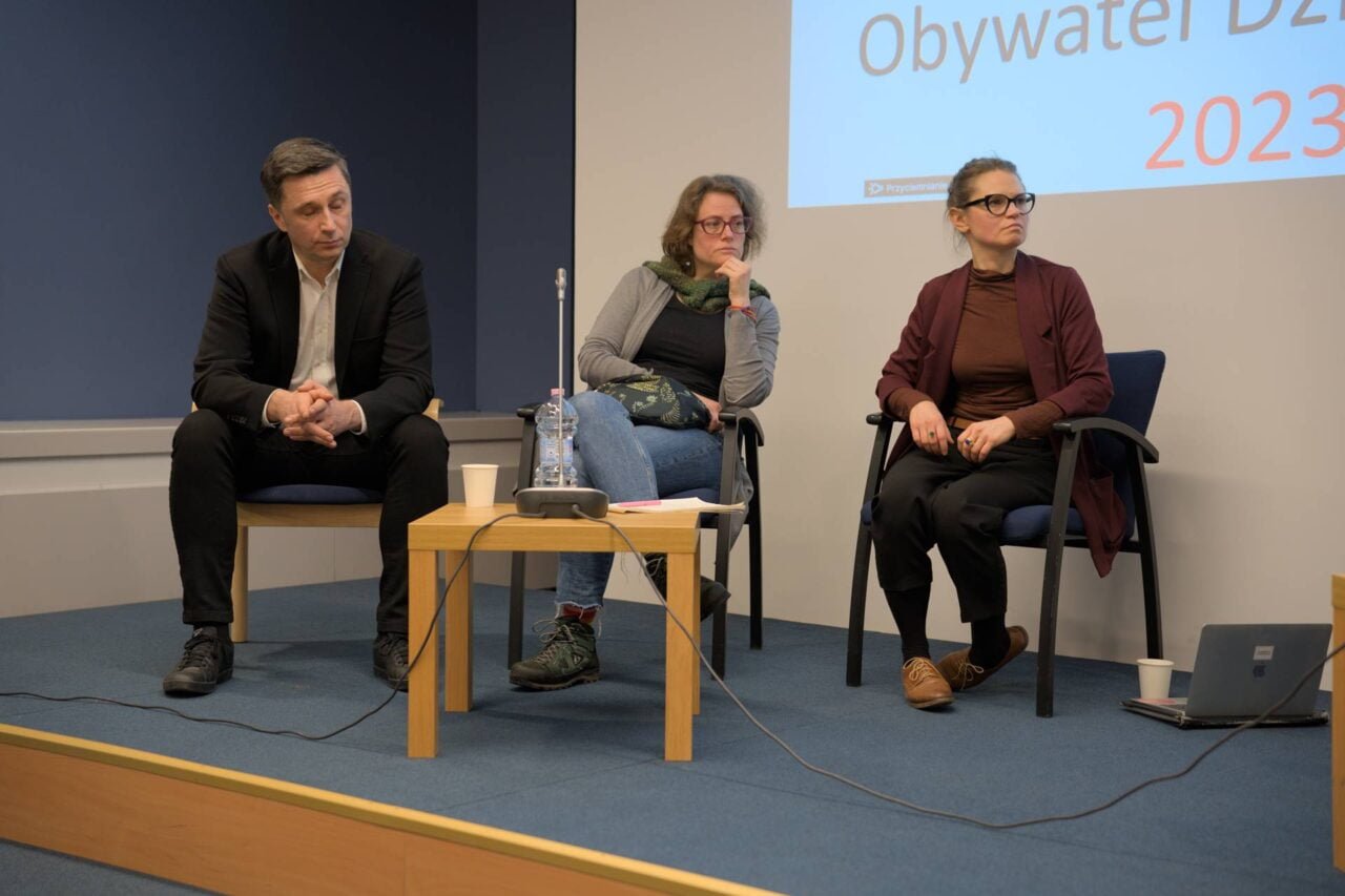 Paneliści: Piotr Czaban, Aleksandra Chrzanowska, Magdalena Chrzczonowicz (prowadząca, OKO.press)
